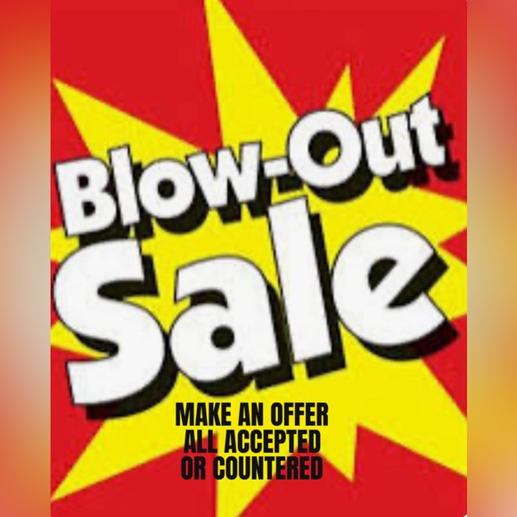 Cache Elegant White Lace Women's Top - Picture 7 of 7